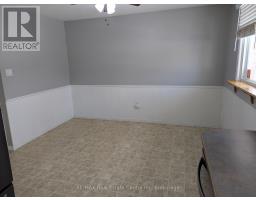 1014A VANIER AVENUE - 13