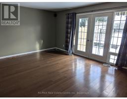 1014A VANIER AVENUE - 17
