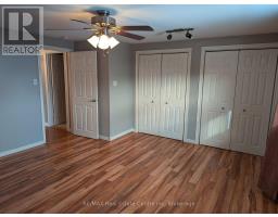 1014A VANIER AVENUE - 20