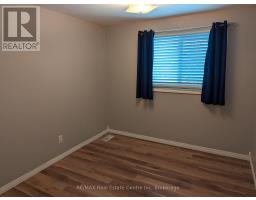 1014A VANIER AVENUE - 25