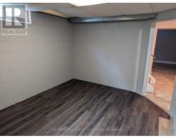 1014A VANIER AVENUE - 29