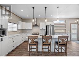 118 SANDBAGGER CRESCENT - 12