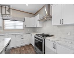 118 SANDBAGGER CRESCENT - 15