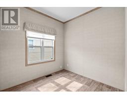 118 SANDBAGGER CRESCENT - 21