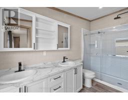 118 SANDBAGGER CRESCENT - 31