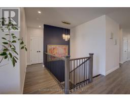 19 WINCHESTER CRESCENT - 13