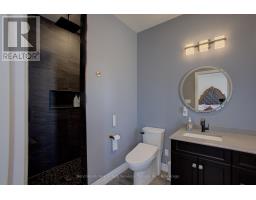 19 WINCHESTER CRESCENT - 16