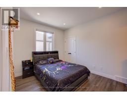 19 WINCHESTER CRESCENT - 18