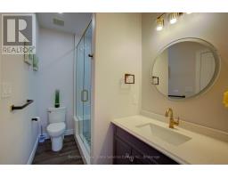 19 WINCHESTER CRESCENT - 19
