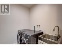 19 WINCHESTER CRESCENT - 20