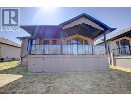 19 WINCHESTER CRESCENT - 32