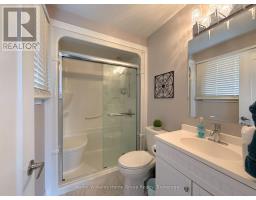 2938 DOYLE DRIVE - 33