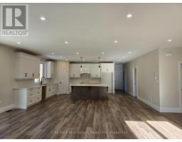 191 QUEEN STREET - 4