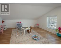 210 JONES STREET W - 16