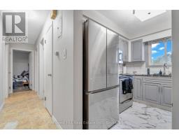 35 SHAFTSBURY DRIVE - 15