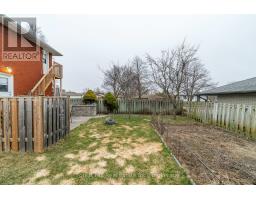 35 SHAFTSBURY DRIVE - 32