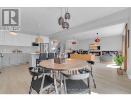 585 DOONWOODS CRESCENT - 12
