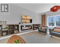 585 DOONWOODS CRESCENT - 17