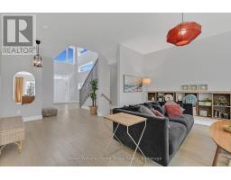 585 DOONWOODS CRESCENT - 20