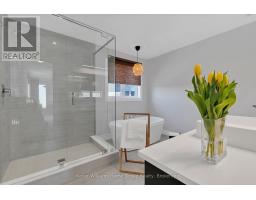 585 DOONWOODS CRESCENT - 27