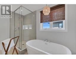585 DOONWOODS CRESCENT - 28