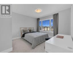 585 DOONWOODS CRESCENT - 32