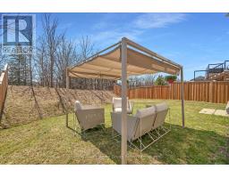 585 DOONWOODS CRESCENT - 46