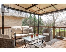 82 GREGORY CRESCENT - 38