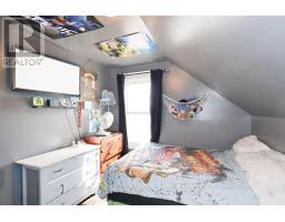122 TRINITY STREET - 14