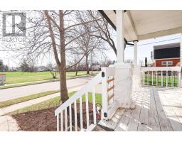 122 TRINITY STREET - 18