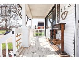 122 TRINITY STREET - 2