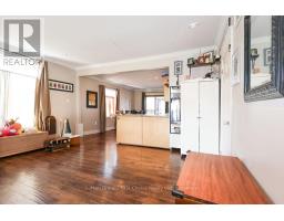 122 TRINITY STREET - 9