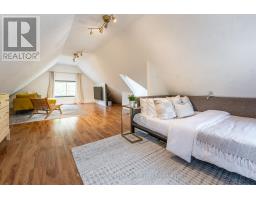 120 CAMERON STREET N - 30
