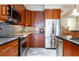 138 OAK PARK DRIVE - 12