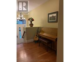 138 OAK PARK DRIVE - 5