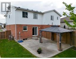19 GEMMELL COURT - 18