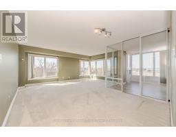 1008 - 237 KING STREET W - 10