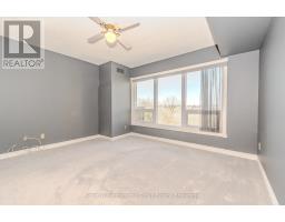 1008 - 237 KING STREET W - 26