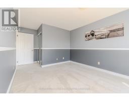 1008 - 237 KING STREET W - 32