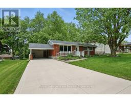 26 ARENA DRIVE - 3