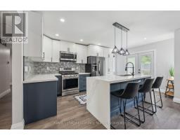 81 OAK HILL DRIVE - 14
