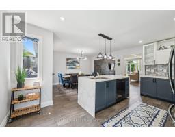81 OAK HILL DRIVE - 16