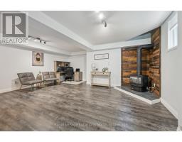 81 OAK HILL DRIVE - 29