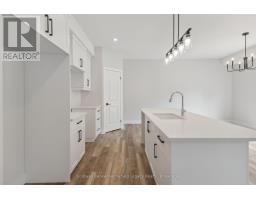 4 - 165 EGAN AVENUE - 16