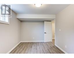 10 TARA COURT - 26