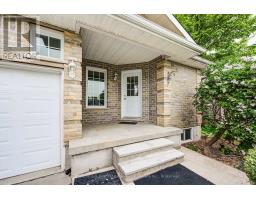10 TARA COURT - 4