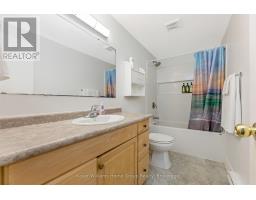 6 - 175 ELM RIDGE DRIVE - 20