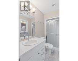 98 MOONSTONE CRESCENT - 17