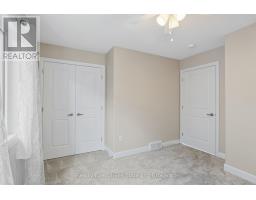 98 MOONSTONE CRESCENT - 20