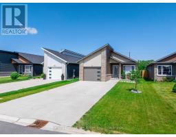 98 MOONSTONE CRESCENT - 3